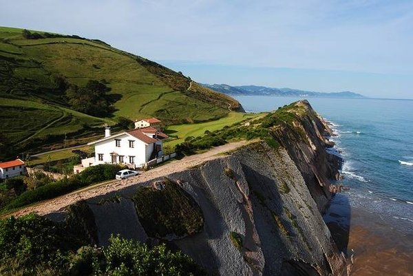 Top 10 des terrains de camping à découvrir près du Pays Basque